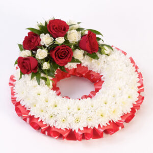 Traditional Wreath - Red & White